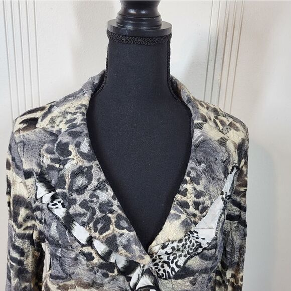 Passion Concept Blouse - Picture 13 of 14